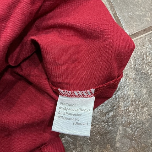 🔥3/$42 w FREE SHIPPING🔥 Women's Red Long Sleeve Top - Picture 4 of 4